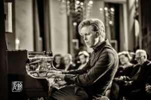 Photo: Volker Engelberth, pianist
