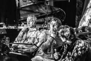 Rudi Mahall, Valentin Garvie, Pierre Morel - Sebastian Gramss - States of Play - Photo: Schindelbeck