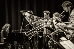 Eve Risser White Orchestra - Photo Schindelbeck