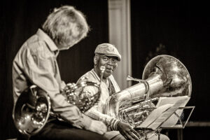 Jon Sass & Arkady Shilkloper - Photo by Frank Schindelbeck