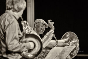 Jon Sass & Arkady Shilkloper - Photo by Frank Schindelbeck