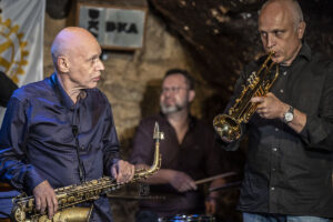 Cave 54 Session - Photo: Schindelbeck