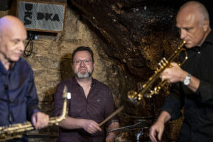 Cave 54 Session - Photo: Schindelbeck