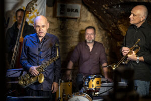 Cave 54 Session - Photo: Schindelbeck