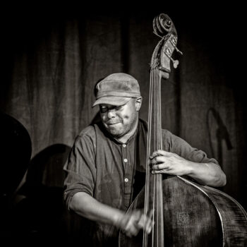 Alexander Hawkins Trio bei art.ist in Wiesbaden - Photo: Frank Schindelbeck Jazzfotografie