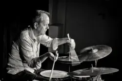 Tom Rainey - Foto: Frank Schindelbeck Jazzfotografie