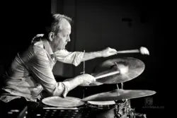 Tom Rainey - Foto: Frank Schindelbeck Jazzfotografie