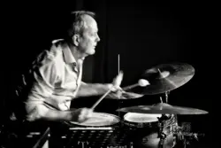 Tom Rainey - Foto: Frank Schindelbeck Jazzfotografie