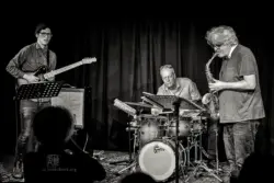 Tim Berne CAPATOSTA Trio - Foto: Frank Schindelbeck Jazzfotografie