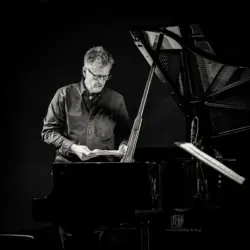 New Conference Call - Gebhard Ullmann, Joe Fonda, Uwe Oberg, Dieter Ulrich - Konzert bei art.ist Wiesbaden 251119 - Foto: Frank Schindelbeck Jazzfotografie