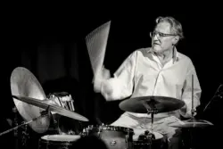 New Conference Call - Gebhard Ullmann, Joe Fonda, Uwe Oberg, Dieter Ulrich - Konzert bei art.ist Wiesbaden 251119 - Foto: Frank Schindelbeck Jazzfotografie