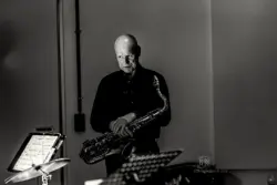 New Conference Call - Gebhard Ullmann, Joe Fonda, Uwe Oberg, Dieter Ulrich - Konzert bei art.ist Wiesbaden 251119 - Foto: Frank Schindelbeck Jazzfotografie