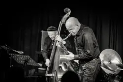 New Conference Call - Gebhard Ullmann, Joe Fonda, Uwe Oberg, Dieter Ulrich - Konzert bei art.ist Wiesbaden 251119 - Foto: Frank Schindelbeck Jazzfotografie
